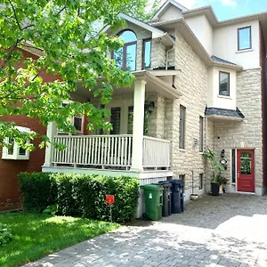 Luxury - Upper Beaches Guest house Toronto